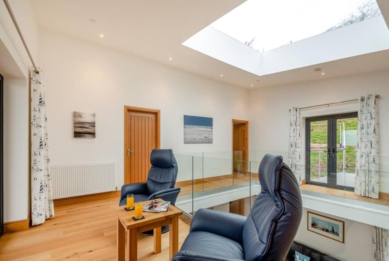 Bodwennol - A Stunning House! *
